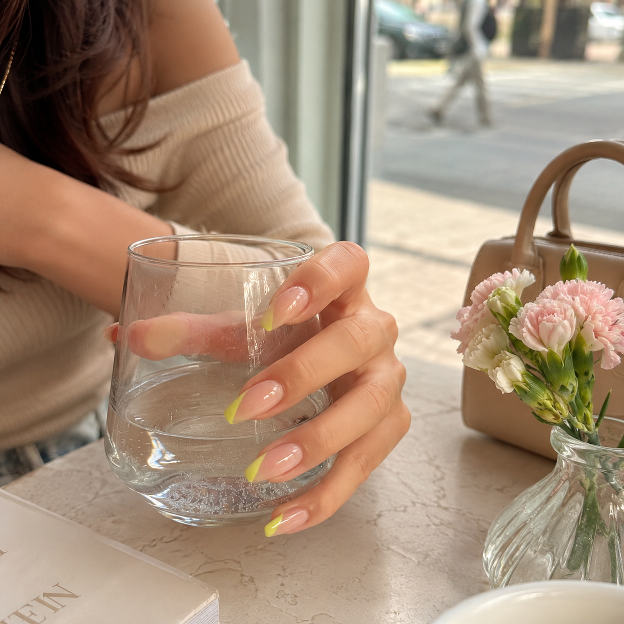 Antalya Lara’da Kalıcı Oje ve Nail Art Yaptırmadan Önce Bilmeniz Gerekenler